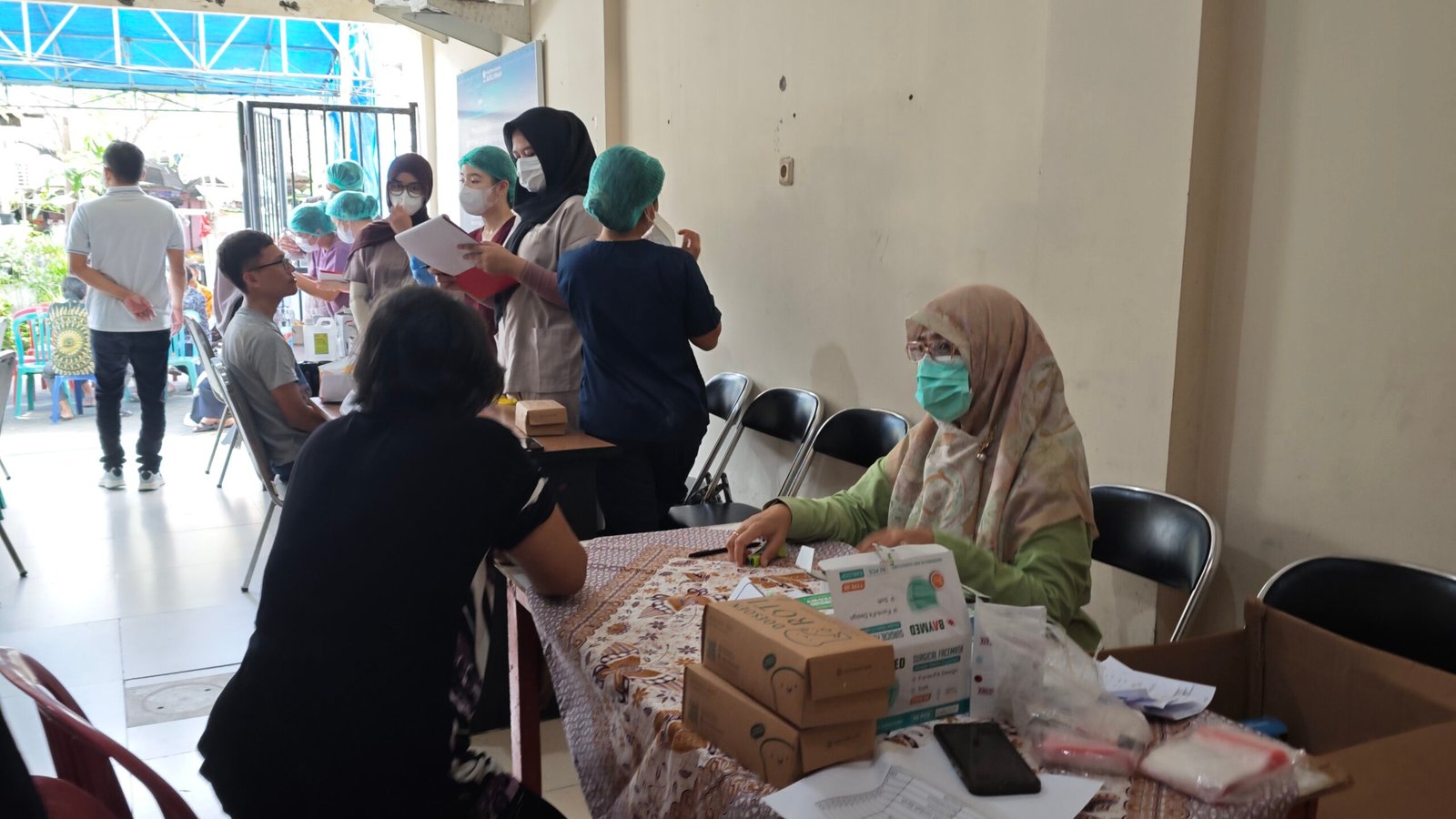 Antrian peserta pemeriksaan kesehatan