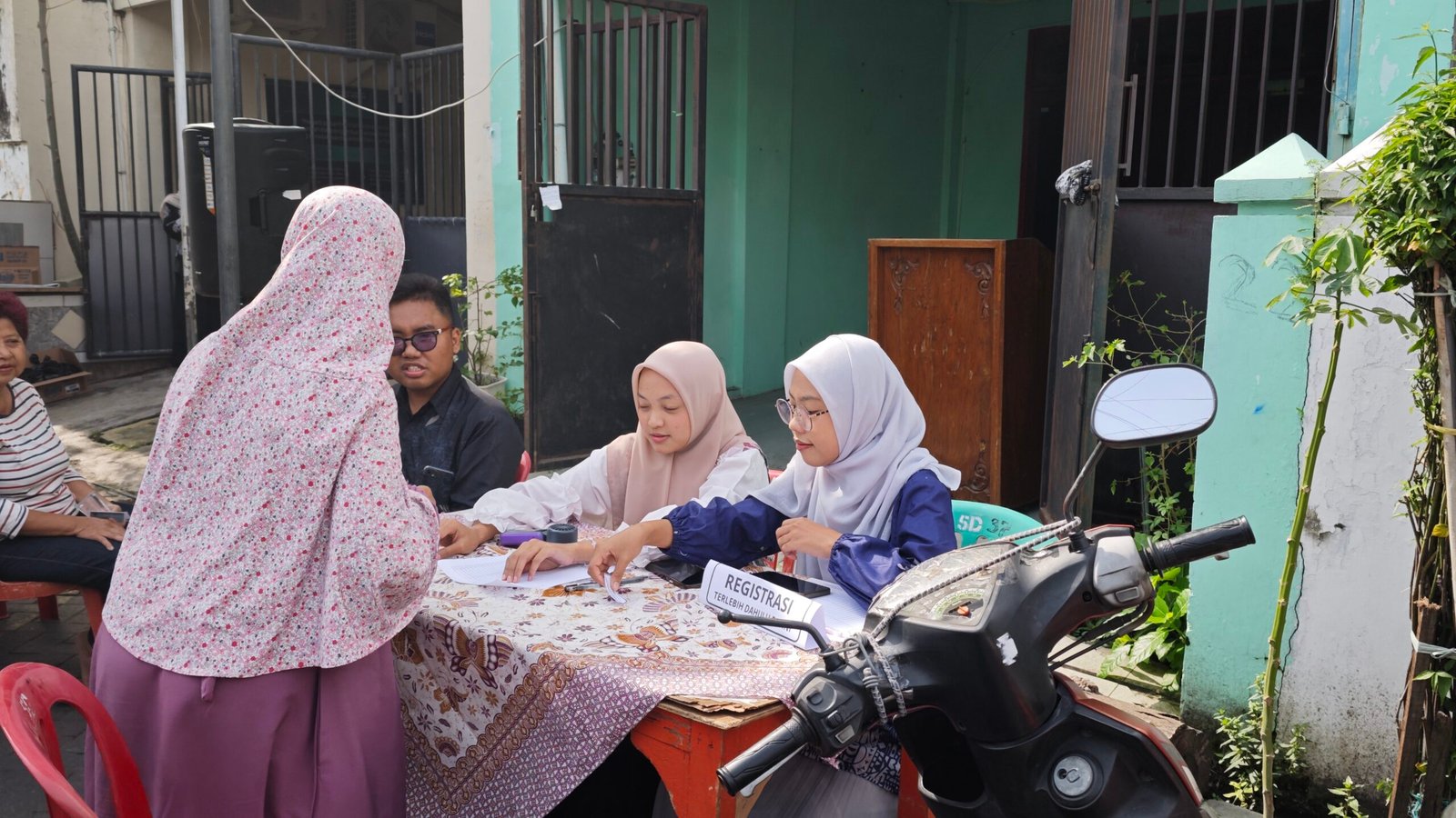 Proses registrasi peserta cek kesehatan
